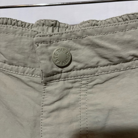 North Face Shorts Mens XL Cargo Pockets Nylon Hiking Outdoor Lightweight - Picture 3 of 9